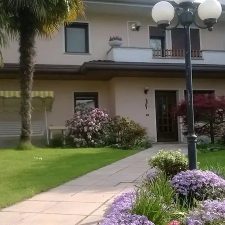 乐特雷卡捷住宿加早餐旅馆