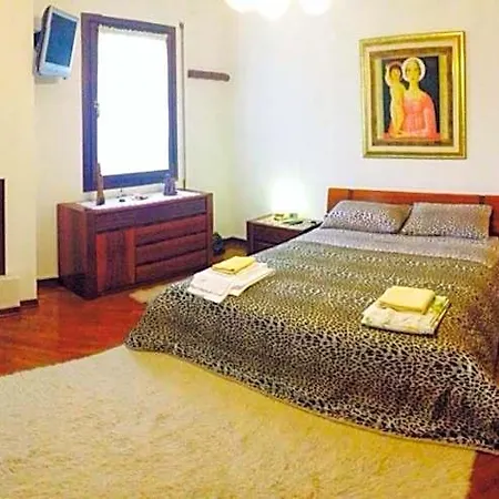 Le Tre Grazie Bed and breakfast *